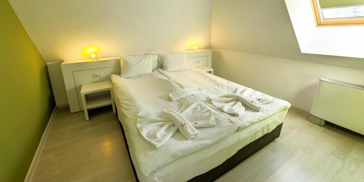אוגניאנובו Elegance Spa Hotel מראה חיצוני תמונה