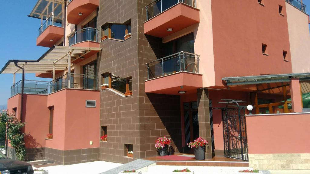 אוגניאנובו Elegance Spa Hotel מראה חיצוני תמונה