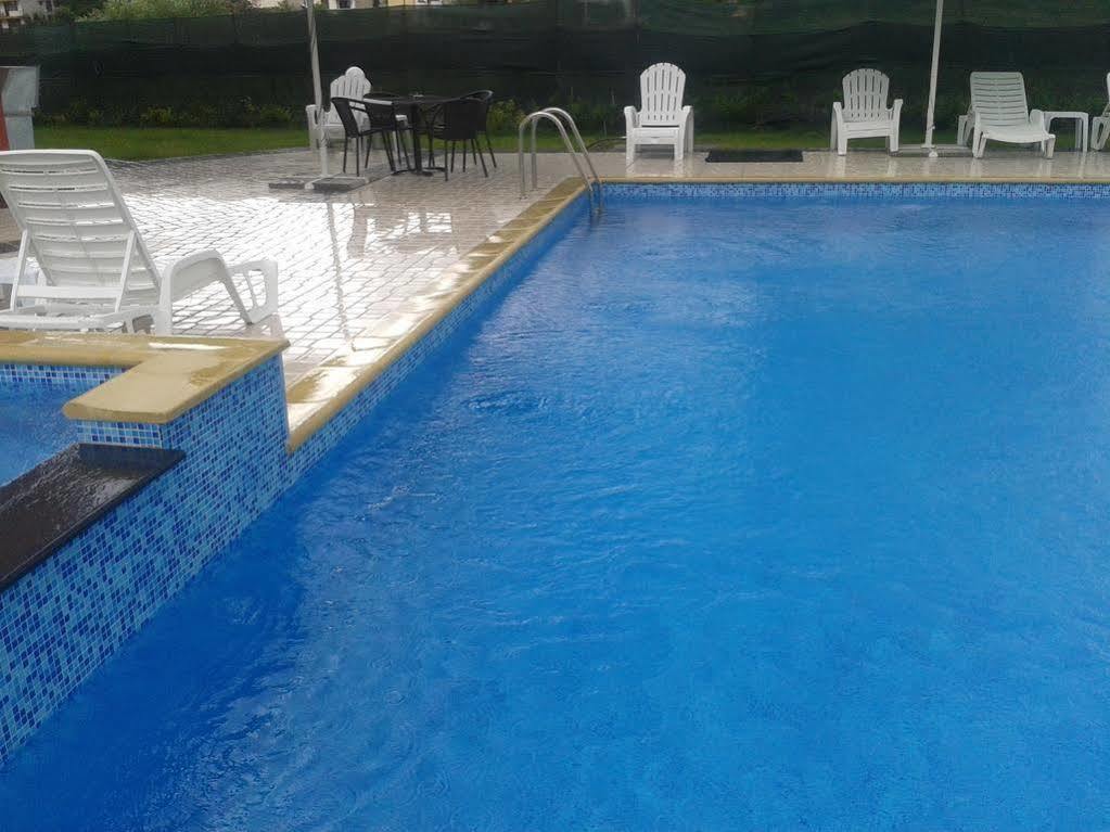 אוגניאנובו Elegance Spa Hotel מראה חיצוני תמונה
