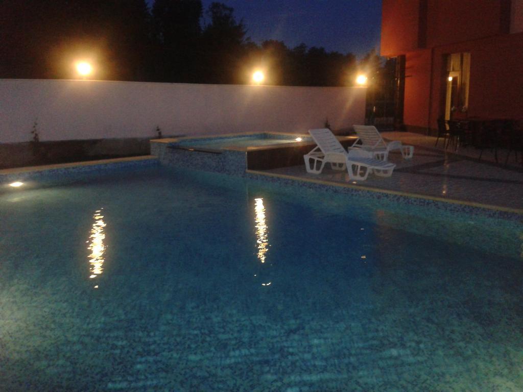 אוגניאנובו Elegance Spa Hotel מראה חיצוני תמונה